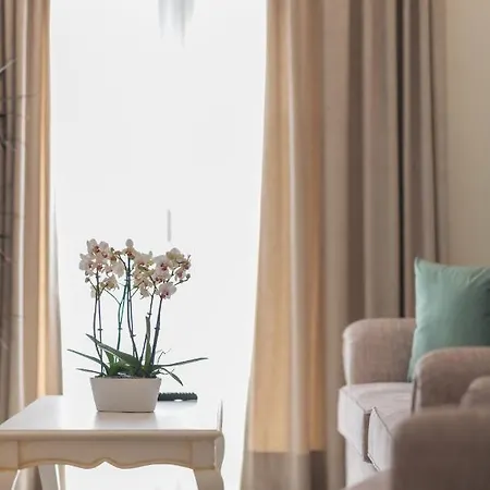 Narya Luxury Apartment