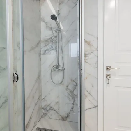 Narya Luxury Apartment
